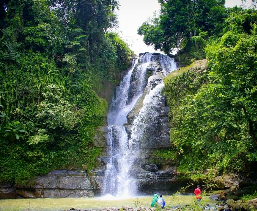 Batu Cilacap: Jembatan Wisata yang Menghubungkan Cinta dan Petualangan